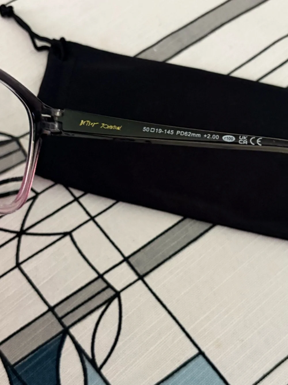Betsey Johnson Reading Glasses +2.00 New
